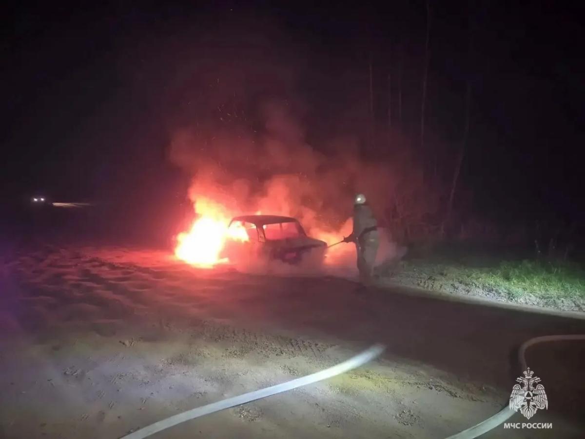 На дороге в Калязинском округе сгорела машина Фото: МЧС