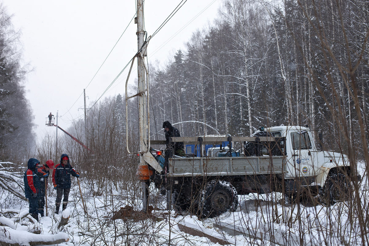 В Тверской области восстановлено электроснабжение 50% обесточенных потребителей Фото: пресс-служба Россети