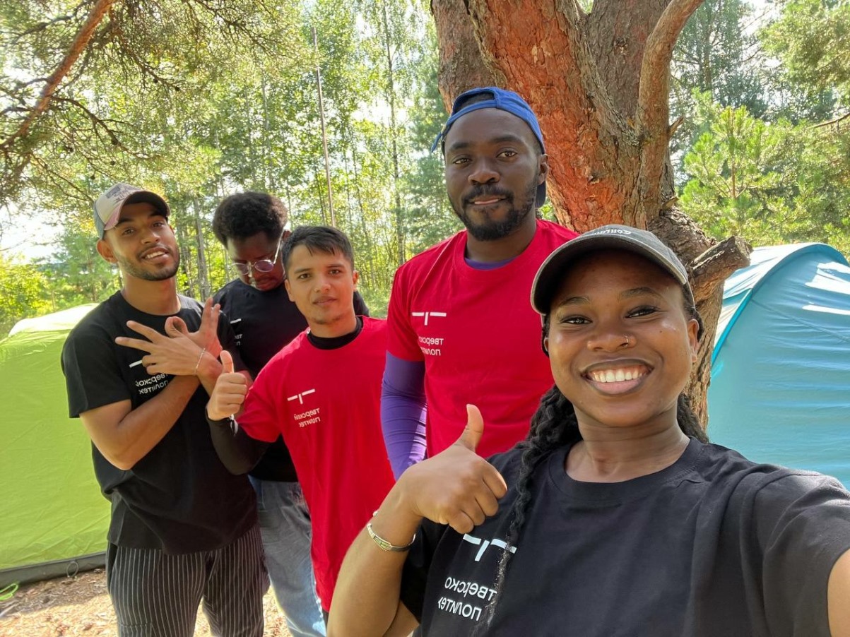 Иностранные студенты ТвГТУ побывали в молодёжном лагере на Селигере Фото: ТвГТУ