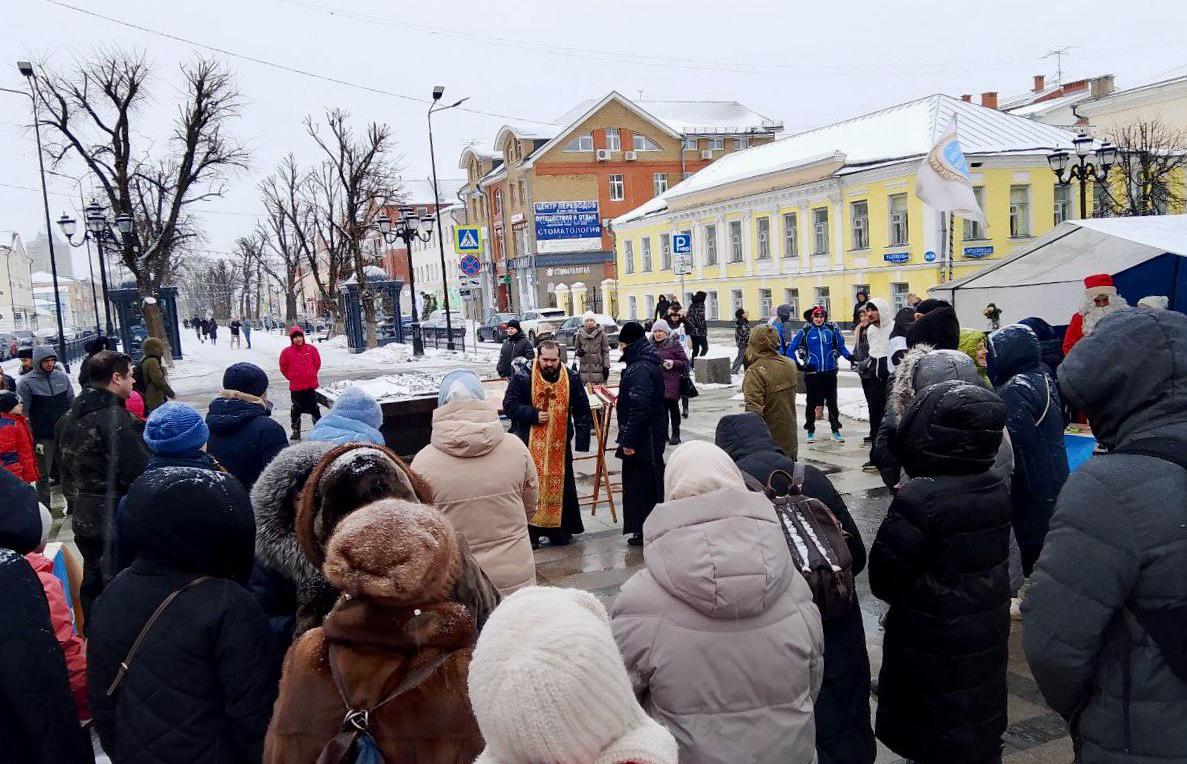 В Твери в первый день 2025 года молились о трезвости - новости Афанасий