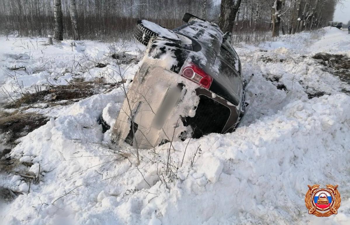 Ребенок пострадал в ДТП с перевернувшейся машиной в Торжке - новости Афанасий