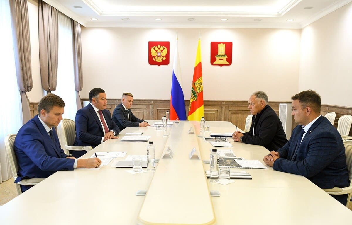 Игорь Руденя и Вячеслав Петушенко обсудили ввод развязок М11 в Тверской области - новости Афанасий