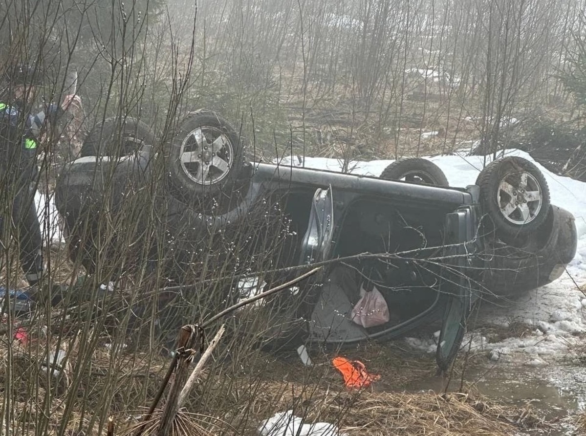 В серьезном ДТП под Конаково пострадали двое взрослых и подросток Фото: Госавтоинспекция Конаково