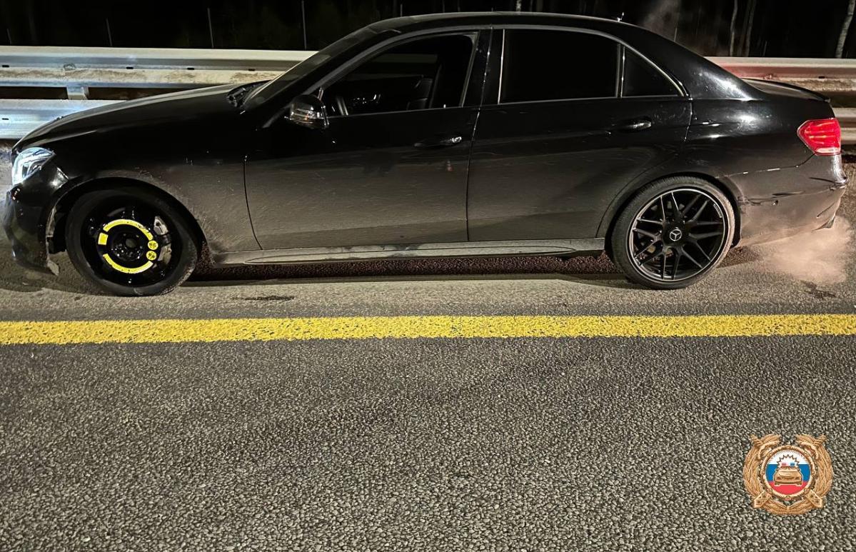 На М11 в Тверской области мужчину во время замены колеса задела фура - новости Афанасий