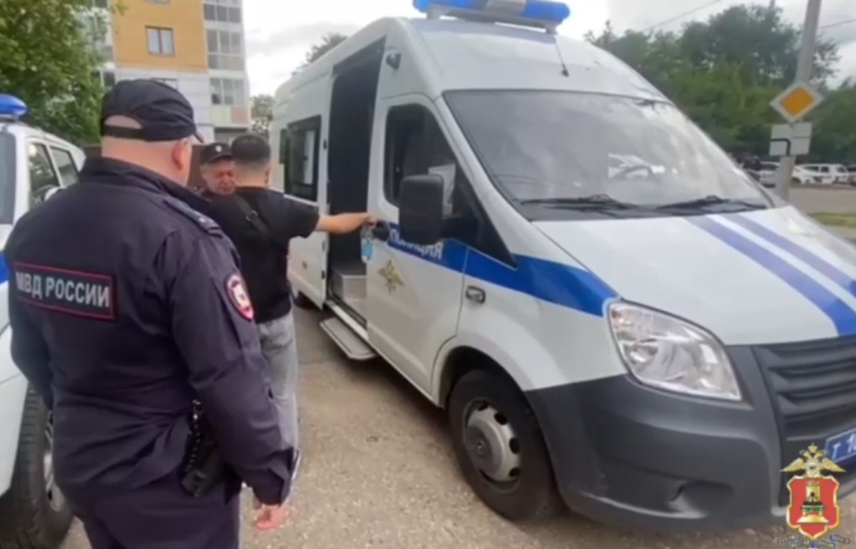 Участникам свадьбы со стрельбой в Твери вручили повестки в военкомат Видео: УМВД России по Тверской области