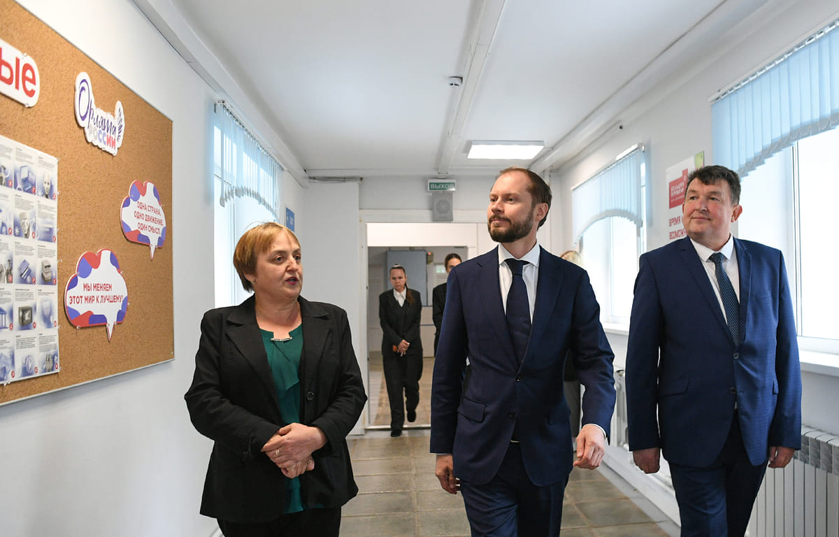 Виталий Королев посетил учреждения образования Весьегонска Фото предоставлено правительством Тверской области