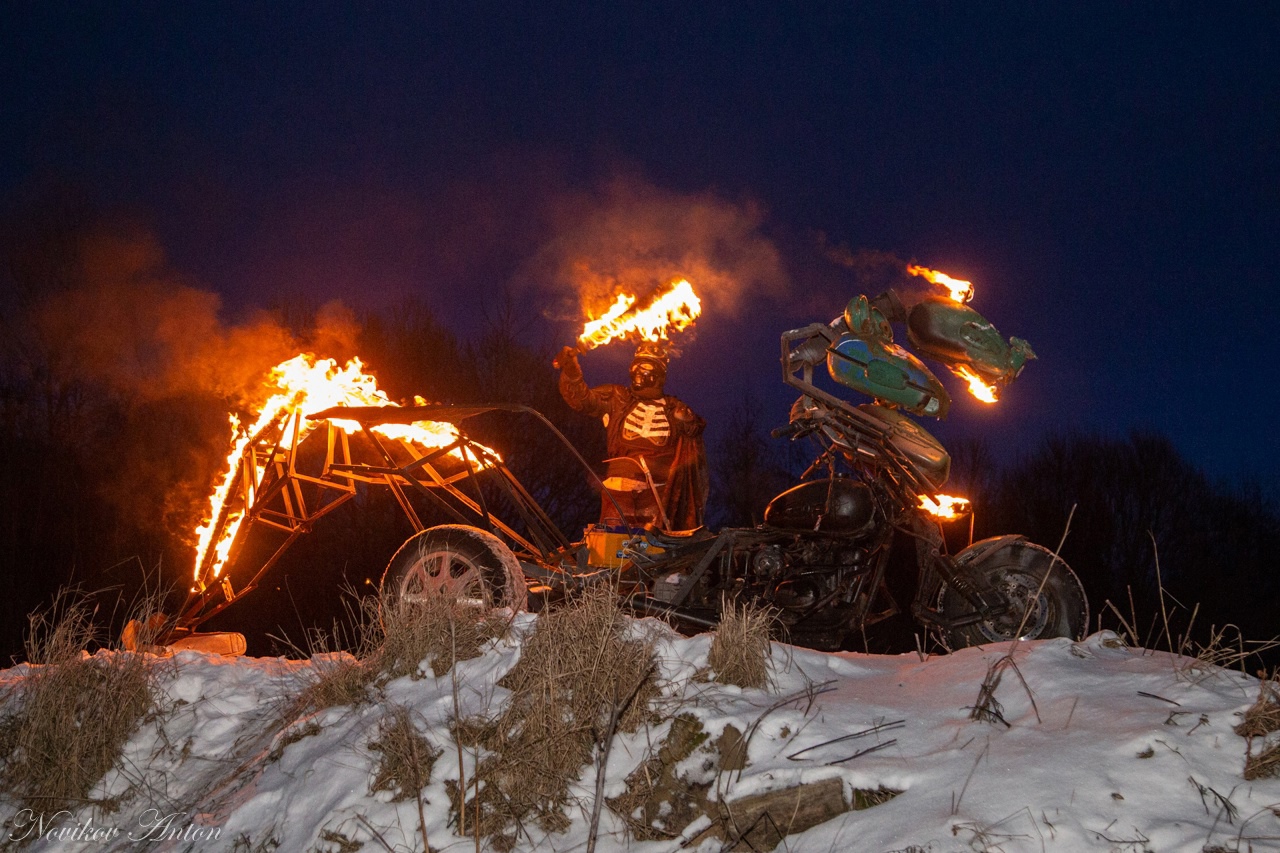 Рев сотен моторов и сказка по-байкерски: в Торжке прошли мотопробег «Дедан-11» и мотоëлка Фото: Антон Новиков