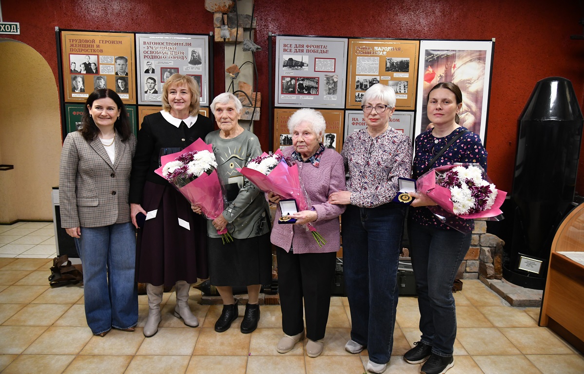 На Тверском вагонзаводе наградили представителей трех династий Текст: Марина Гавришенко