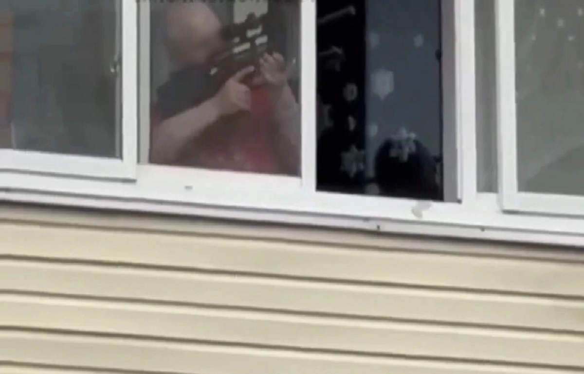 В Твери полиция установила стрелка по голубям и разоружила Фото: соцмедиа