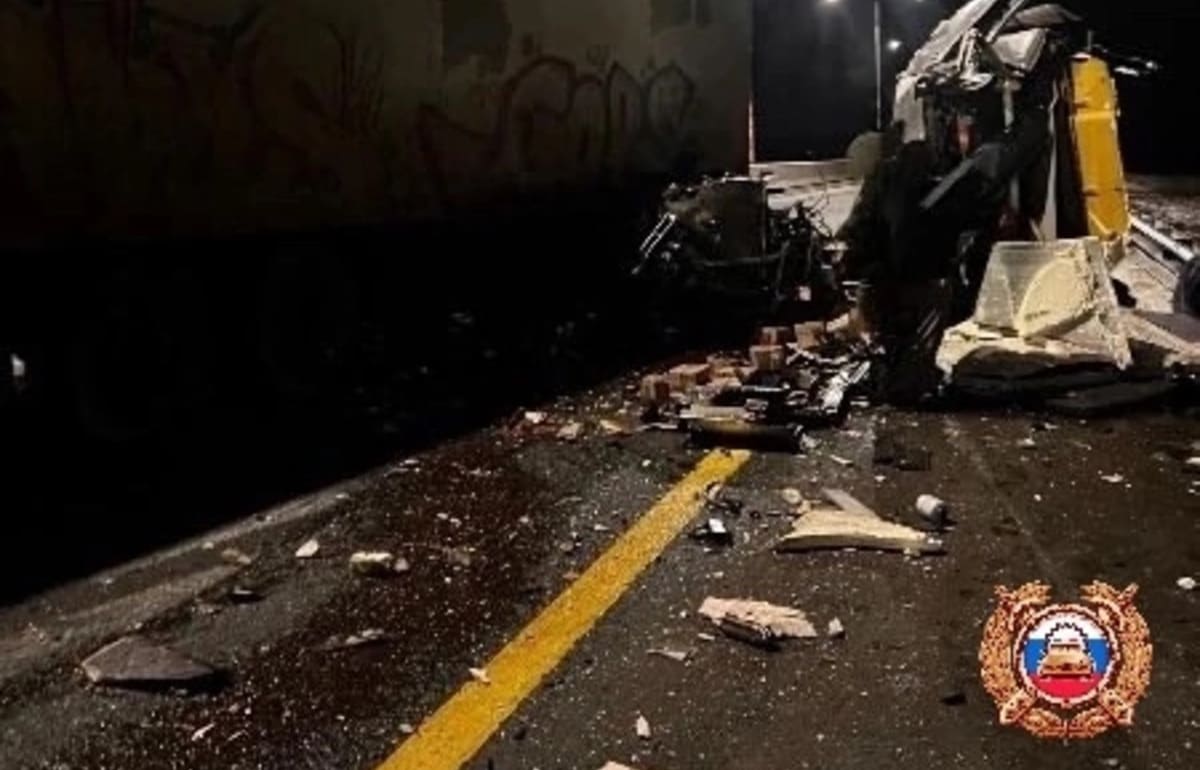 В жестком ДТП с фурами на М11 под Тверью оба водителя выжили - новости Афанасий