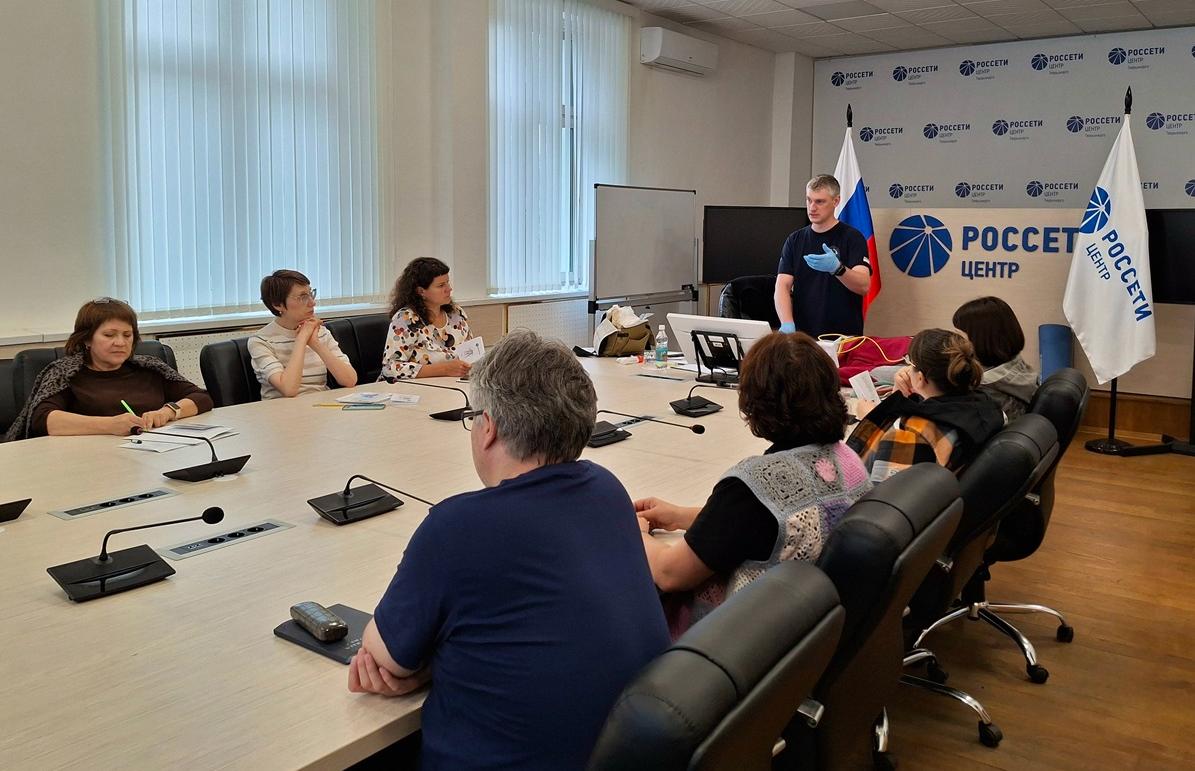 Тверских энергетиков учат оказывать первую помощь Фото: Елизавета Бондарева