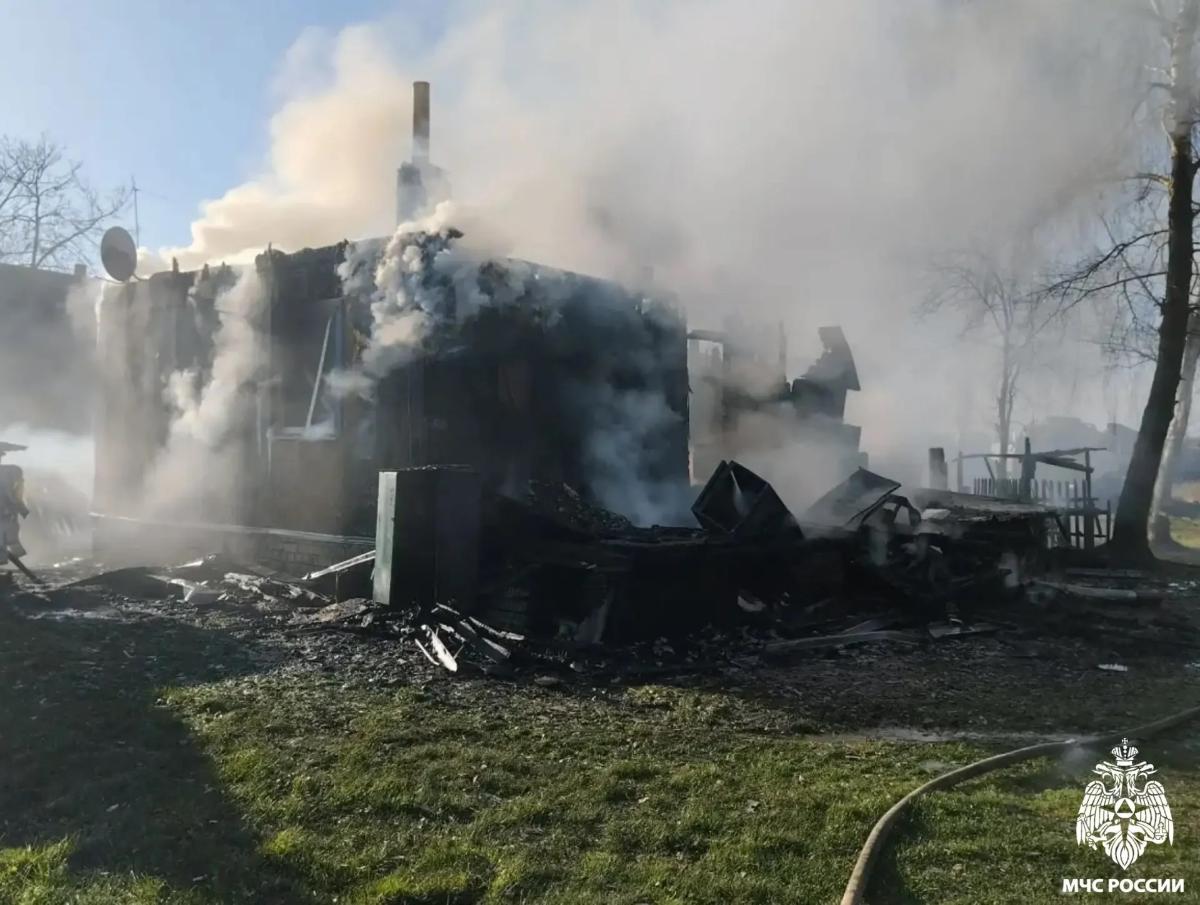 На пожаре в Тверской области погиб человек Фото, видео: МЧС Тверской области