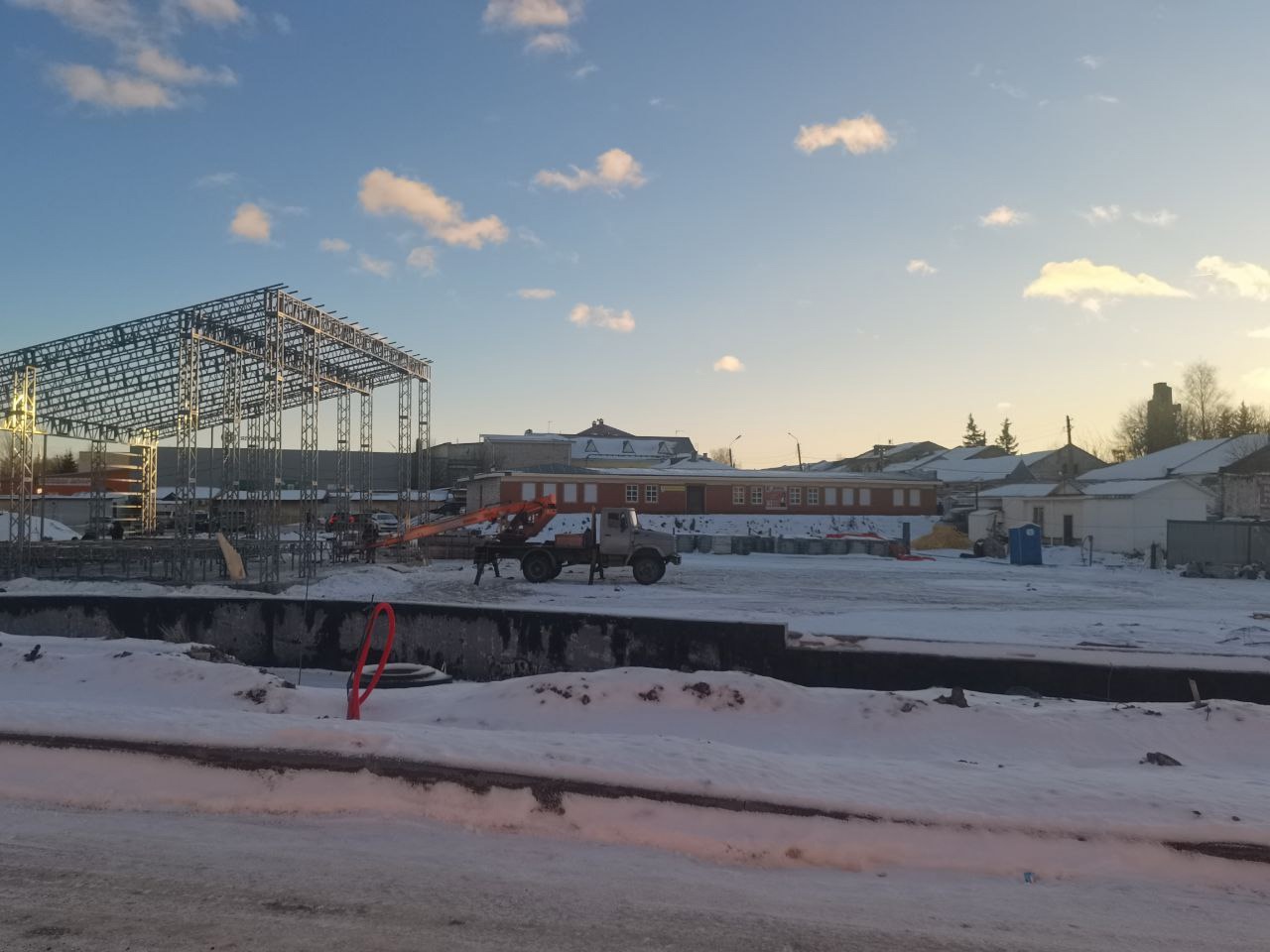 За срыв сроков ремонта Советской площади в Бежецке подрядчик заплатит 2 миллиона рублей штрафа Фото: Судебный участок № 2 Тверской области