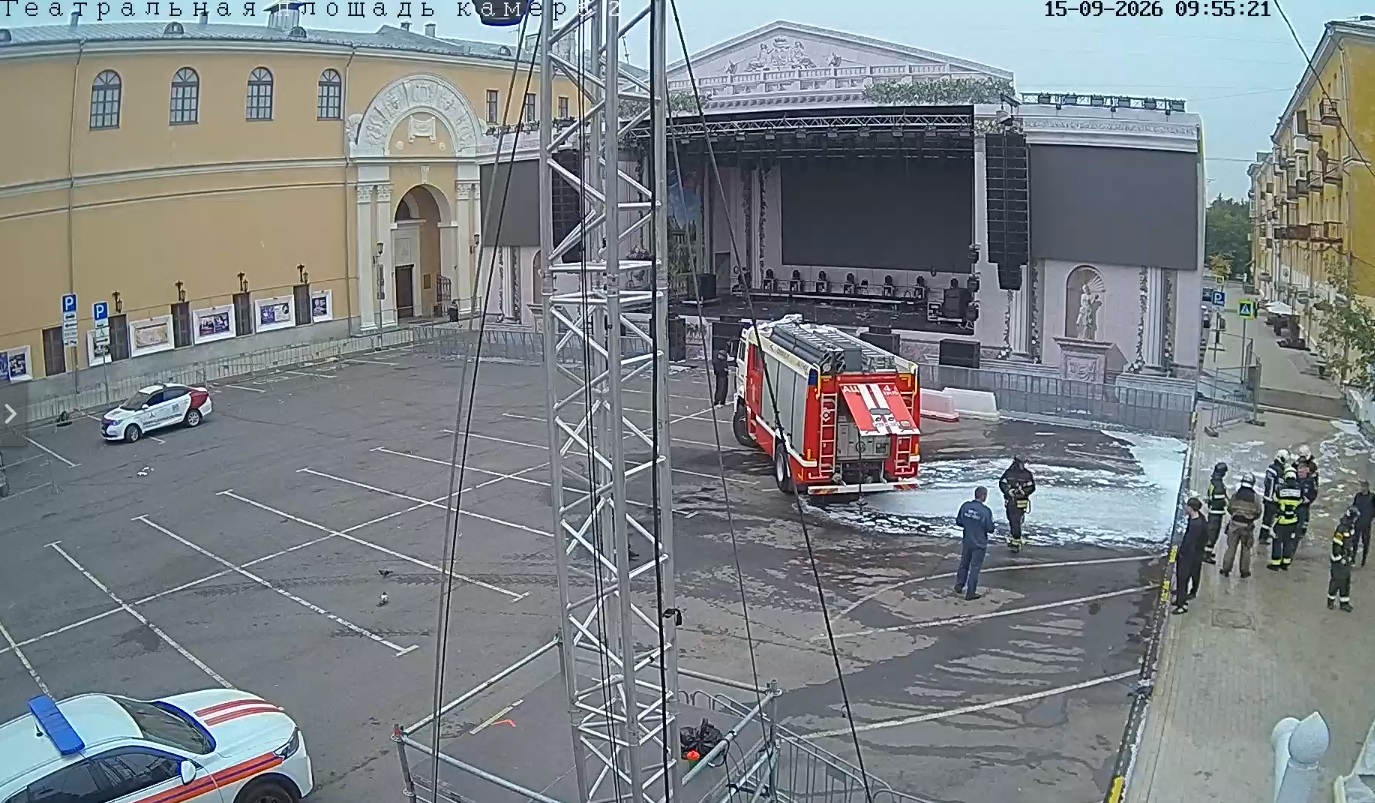 В Твери ликвидируют возгорание на Театральной площади 