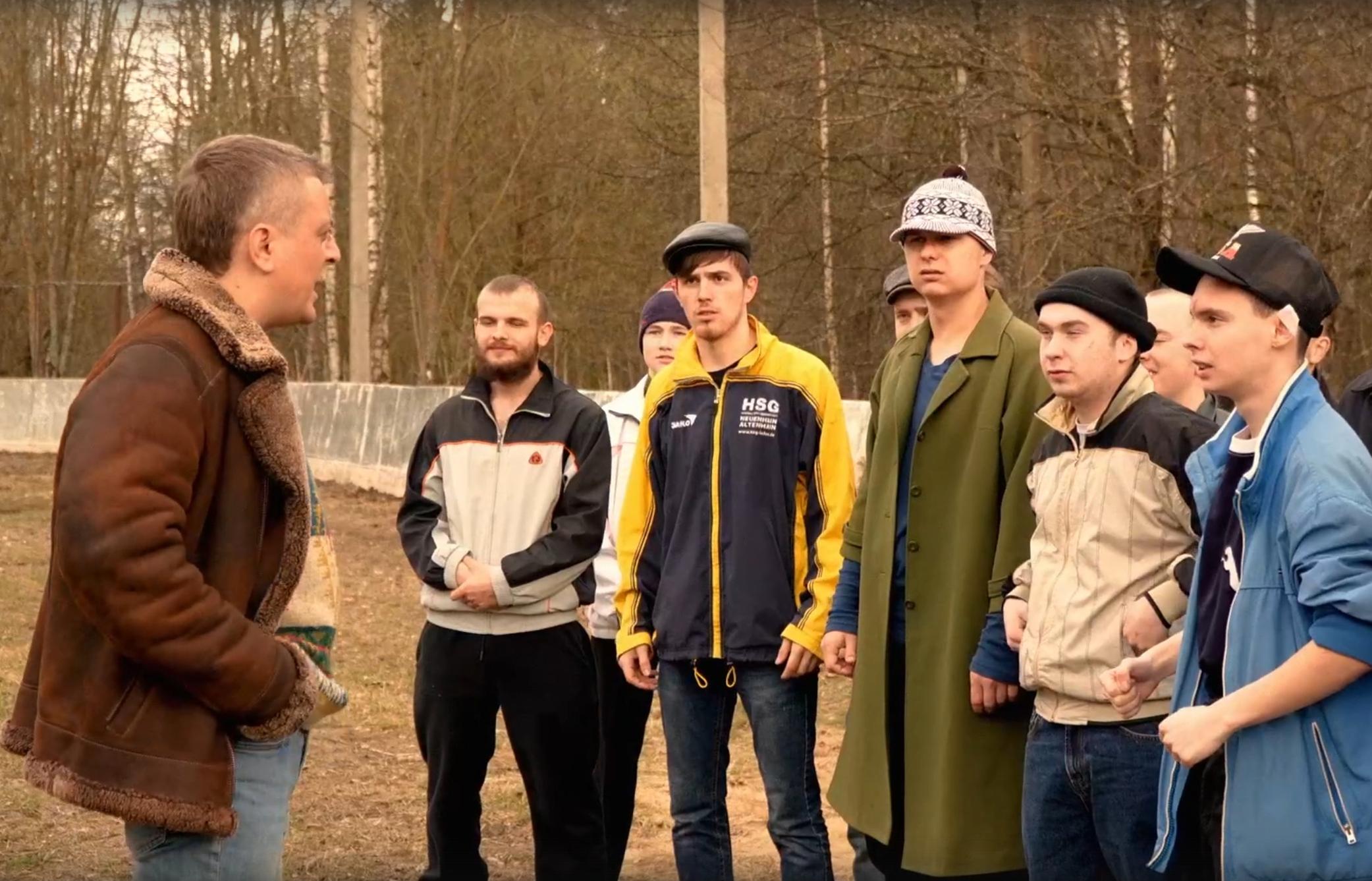 В Твери студенты сняли юмористическую пародию на «Слово пацана» Кадр из видео Вести Тверской ГСХА (ТГСХА)