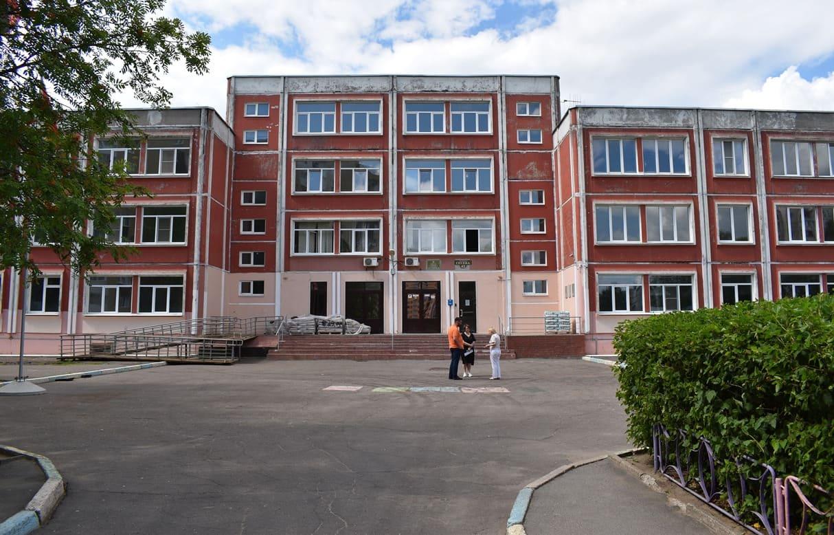 В Твери в МБОУ «Центр образования №49» продолжаются работы по капитальному ремонту - новости Афанасий