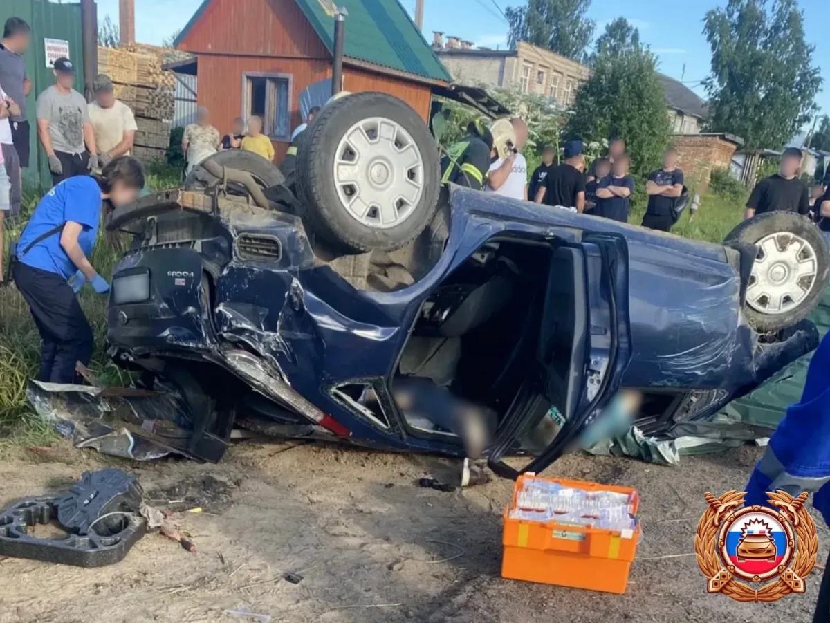В Нелидово три человека погибли в перевернувшемся авто Фото: ГАИ