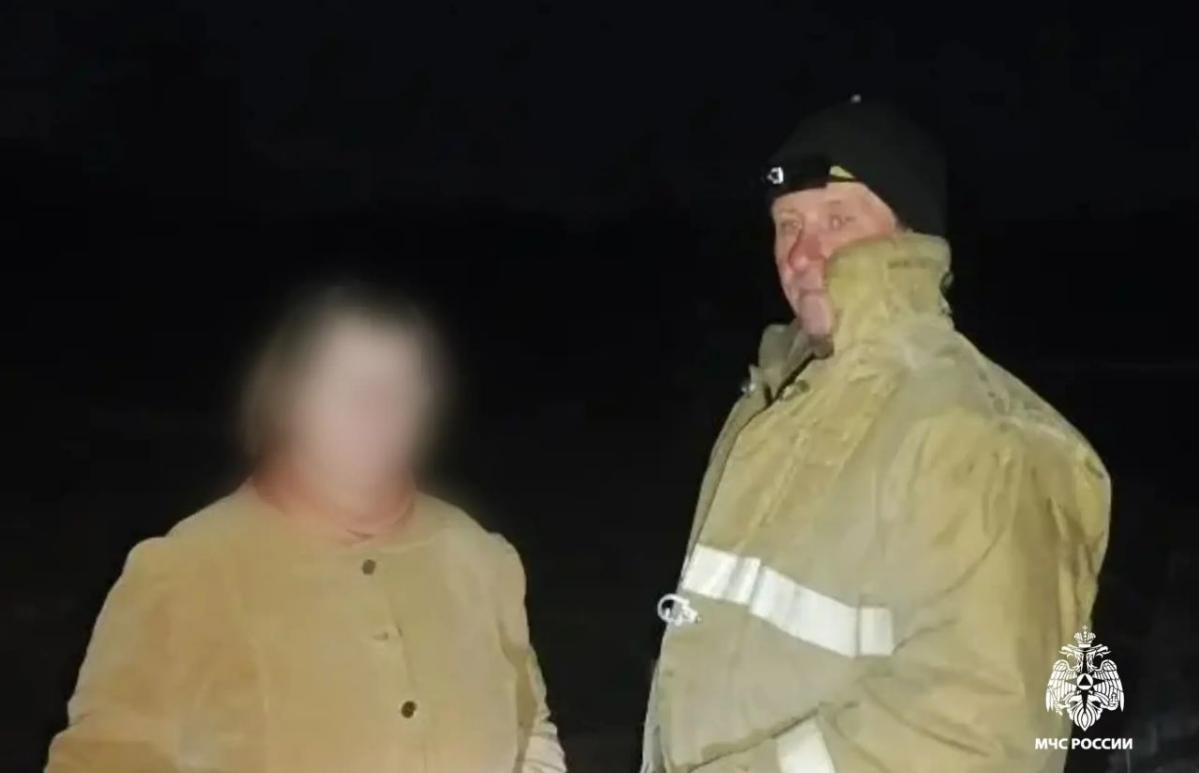 Спасатели вывели из леса в Тверской области заблудившуюся женщину - новости Афанасий