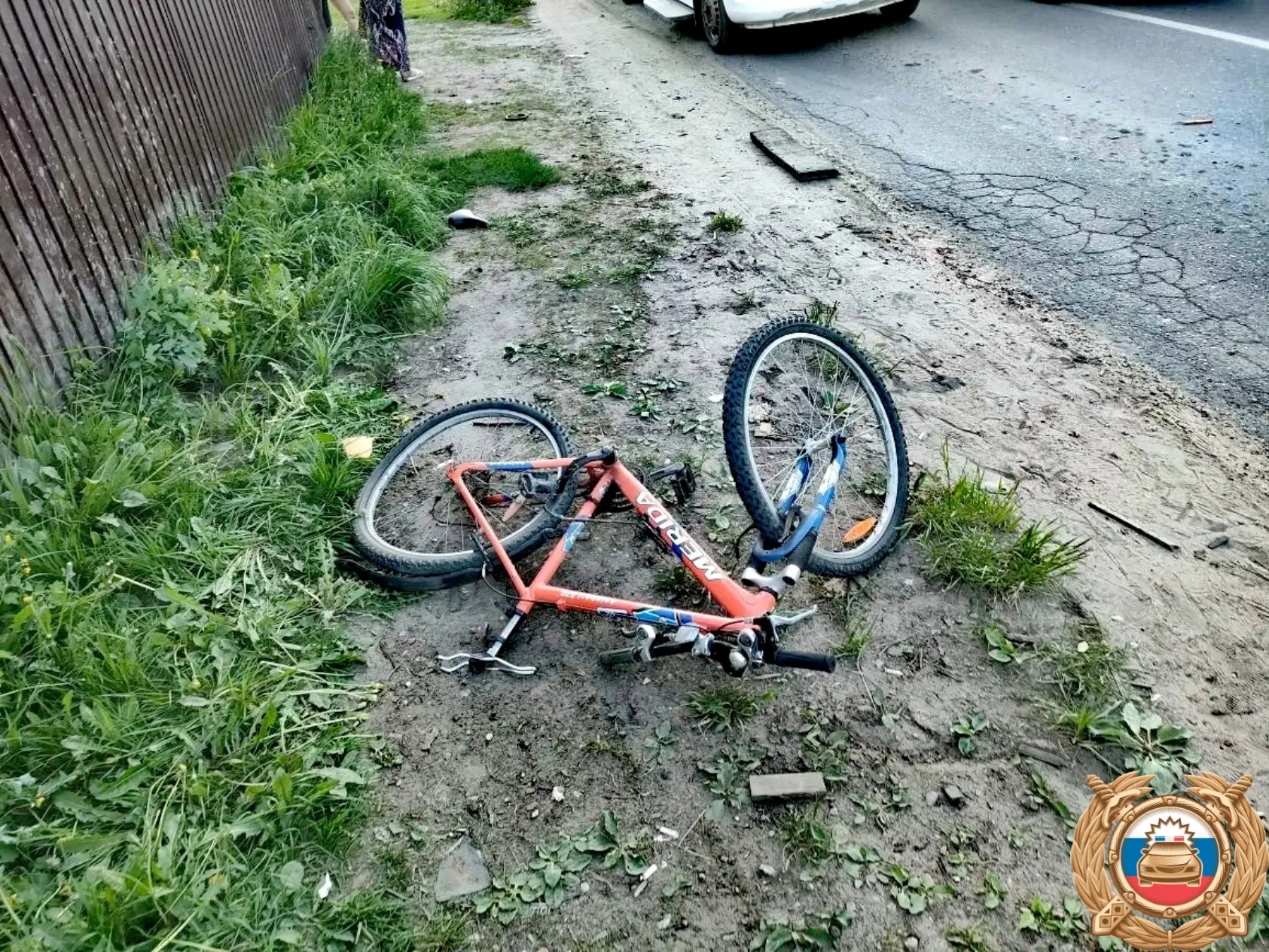 В Твери на Дорошихе под машину попал подросток на велосипеде 