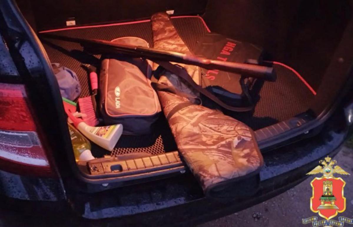 Житель Торопца устроил стрельбу из охотничьего ружья на отдыхе с друзьями - новости Афанасий