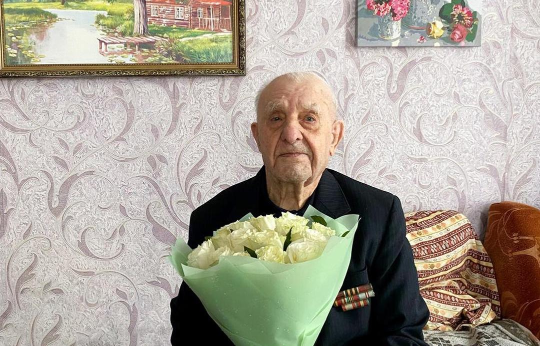 Участник Великой Отечественной войны Алексей Григорьев отмечает 101-й день рождения - новости Афанасий