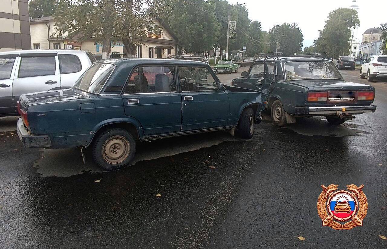 В Рамешках Тверской области опасный обгон привел к ДТП с пострадавшим - новости Афанасий