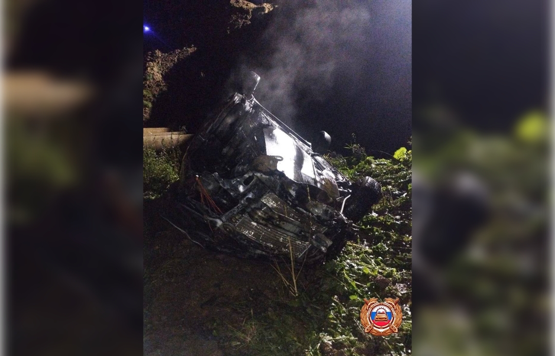 Автомобиль опрокинулся на трассе М9 в Тверской области Фото: Госавтоинспекция Тверской области