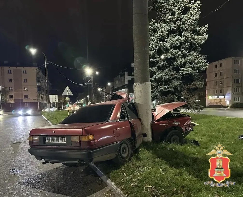В Твери подросток за рулем автомобиля врезался в столб Фото: Управление Госавтоинспекции по Тверской области