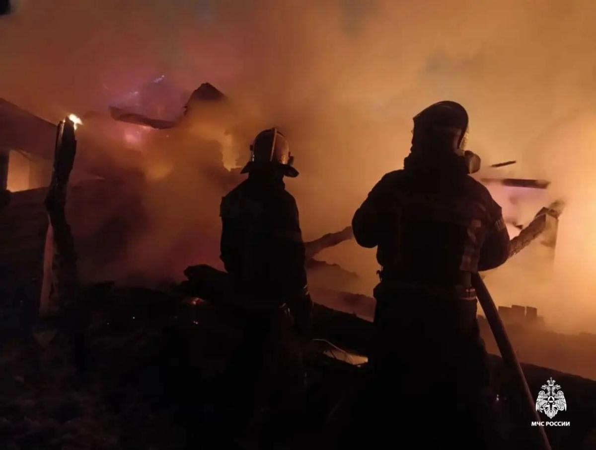 В поселке Редкино сгорел жилой дом Фото: МЧС