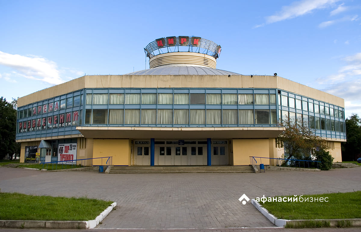 В Твери на здании Тверского цирка завершается устройство фасадов и монтаж витражей - новости Афанасий