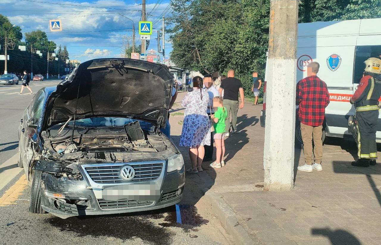 В Твери на проспекте Калинина в ДТП пострадали два ребенка - новости Афанасий