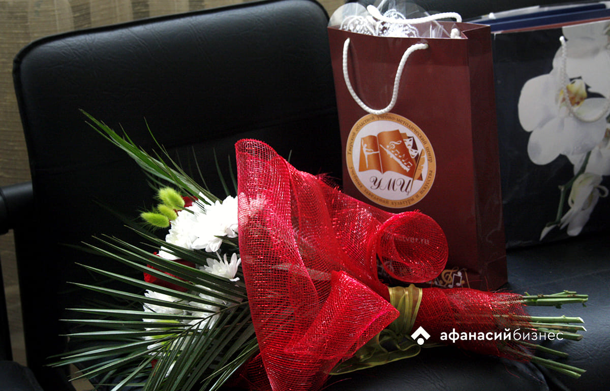 Зачем ждать праздник, чтобы подарить цветы? - новости Афанасий