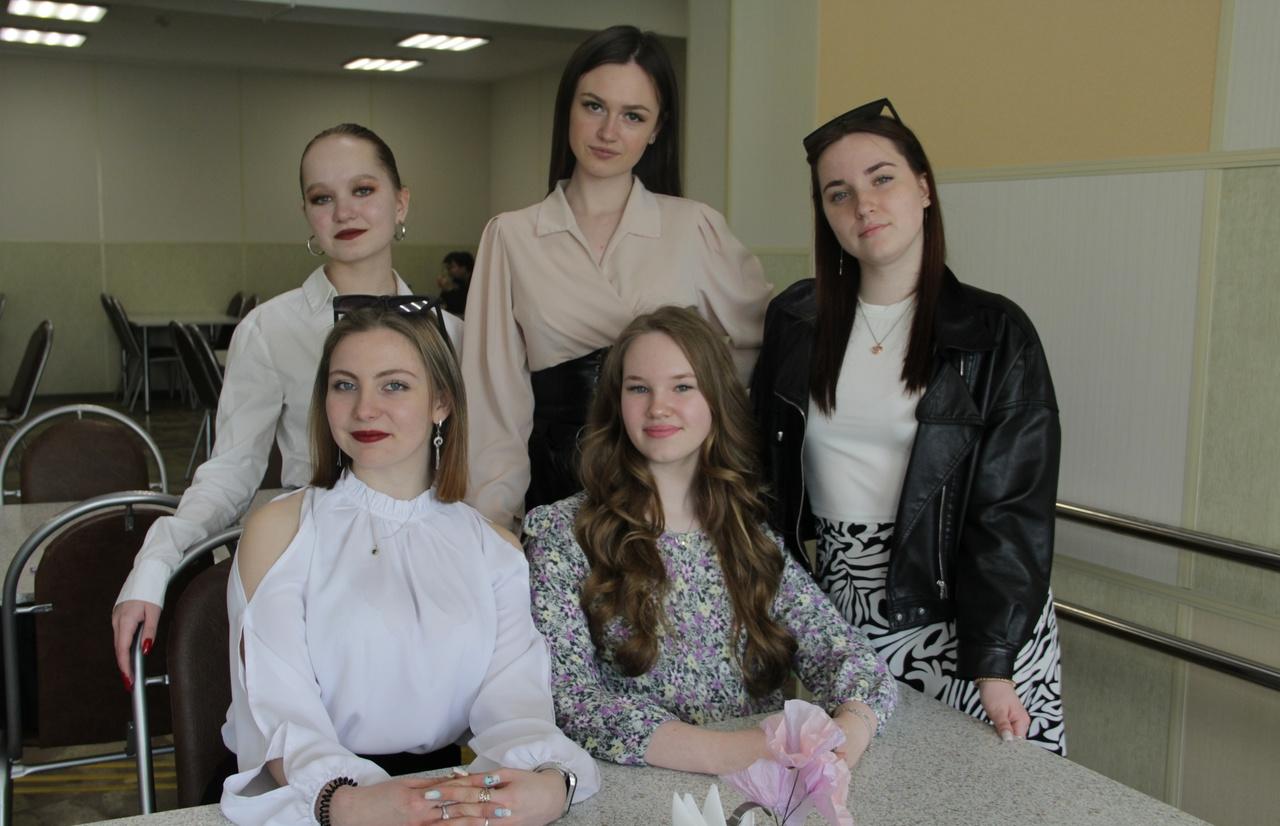 Тверские студентки рассказали о важности профессии учителя - новости Афанасий