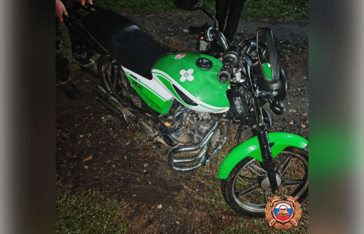 В Красном Холме 16-летний водитель мопеда пострадал в ДТП - новости Афанасий