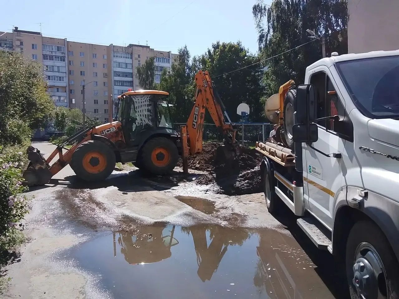 В Твери устанавливают причины затопления двора на улице Чайковского - новости Афанасий