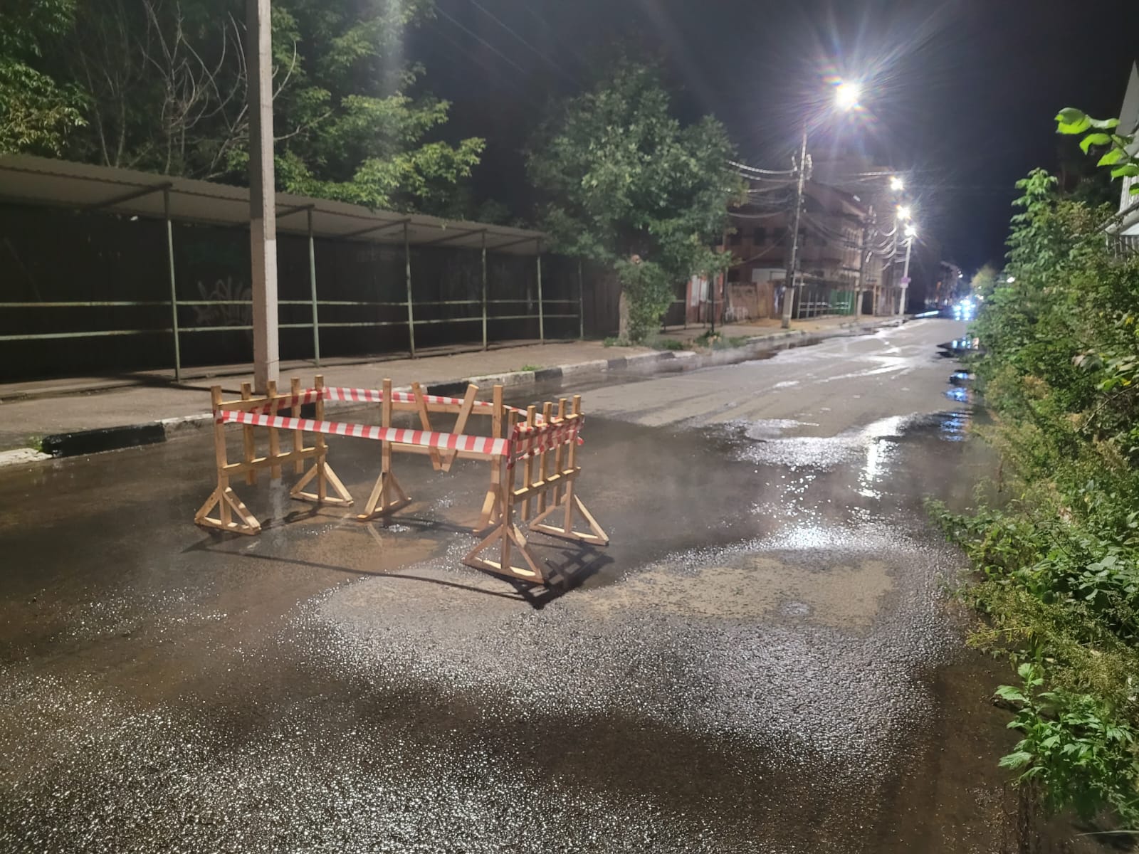 В Твери на Студенческом прорвало трубу с горячей водой - новости Афанасий