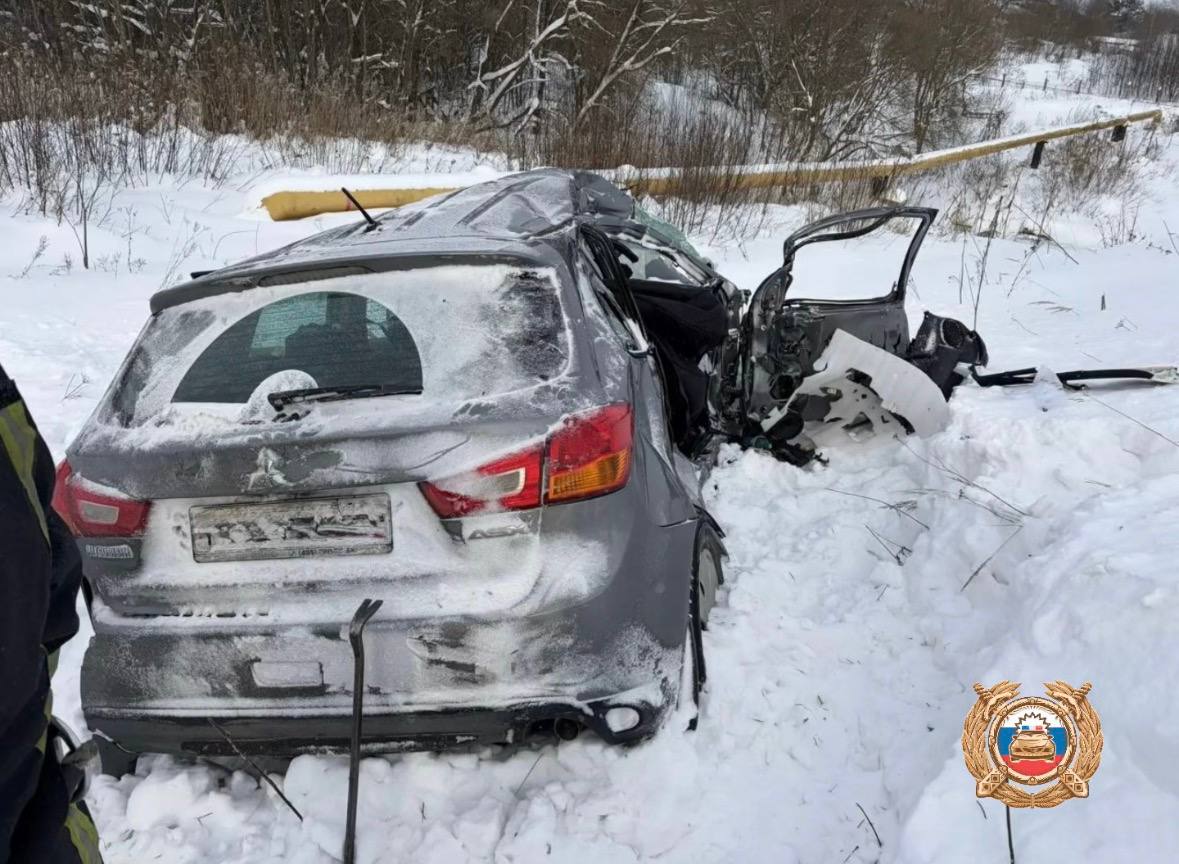 Под Конаково два человека погибли при столкновении автомобиля с электричкой  Фото: ГАИ