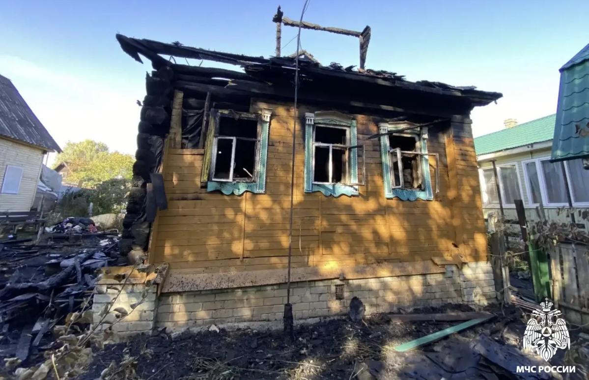 В Конаково пожарные спасли жилые дома от огня - новости Афанасий