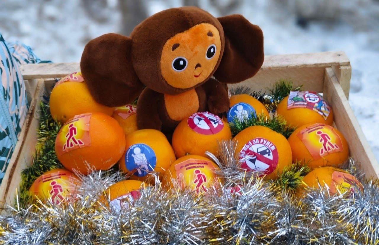 В Твери водителям и пешеходам раздавали «апельсины безопасности» - новости Афанасий