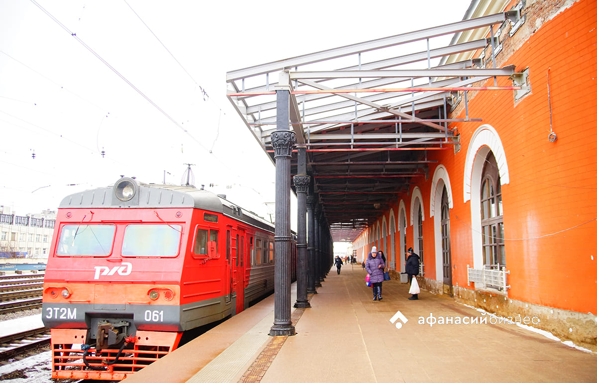 На перегоне ОЖД Нелидово – Подсосенка в Тверской области восстановлено движение поездов после схода ремонтного крана Фото: архив Afanasy.biz