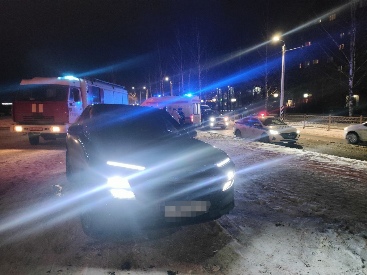 В Твери на бульваре Гусева сбили шедшую через дорогу за мамой 9-летнюю девочку - новости Афанасий