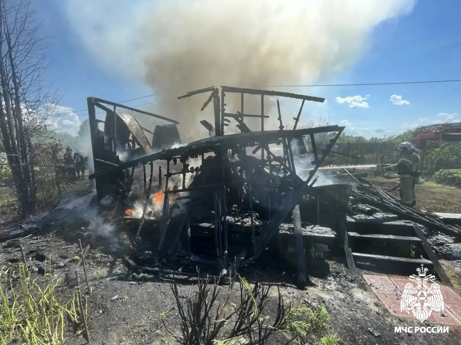 Дачный дом сгорел под Кимрами Фото, видео: ГУ МЧС по Тверской области