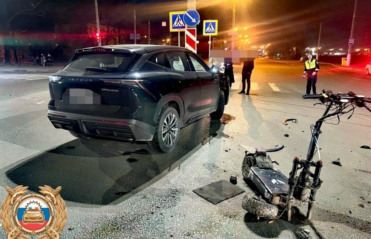 Подросток получил тяжелые травмы на самокате в Твери - новости Афанасий