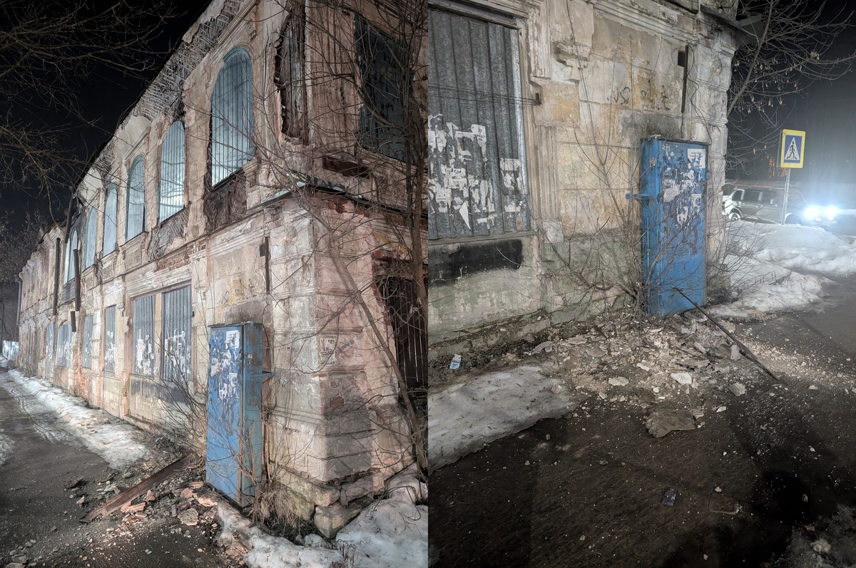 В Кимрах штукатурка с фасада исторического здания чуть не упала на прохожего Фото: соцмедиа