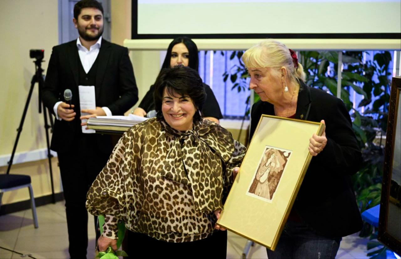 В Твери чествовали Заслуженного врача РФ Каринэ Конюхову - новости Афанасий