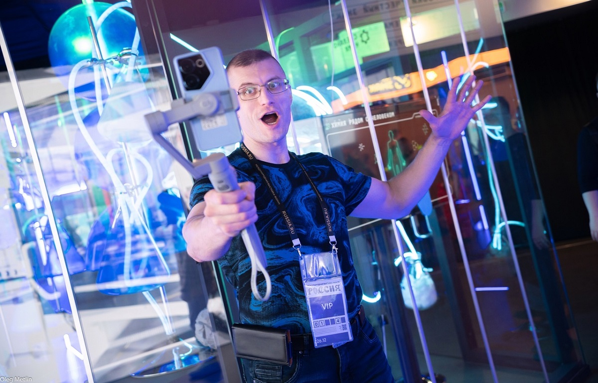 Как добрый мим Михаил Плетнев открывает «Дверь в Тверь» Автор: Марина Гавришенко
Фото, видео: Михаил Плетнев