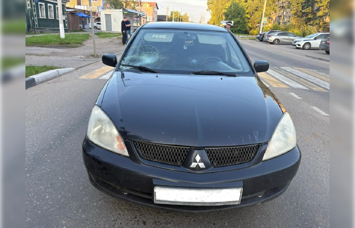 В Торжке на пешеходном переходе сбили мужчину Фото: Госавтоинспекция города Торжка