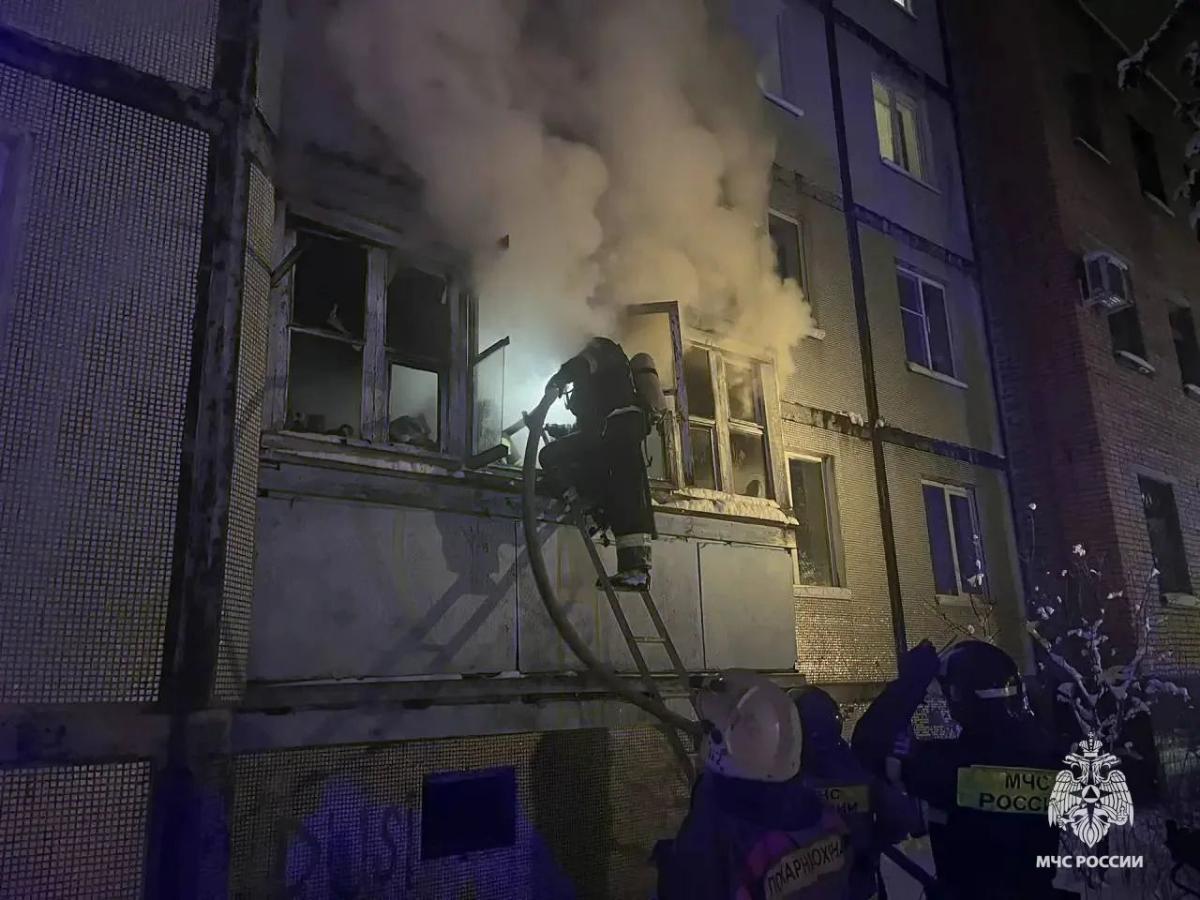 На пожаре в Ржеве погиб мужчина, восемь человек эвакуированы Фото: МЧС