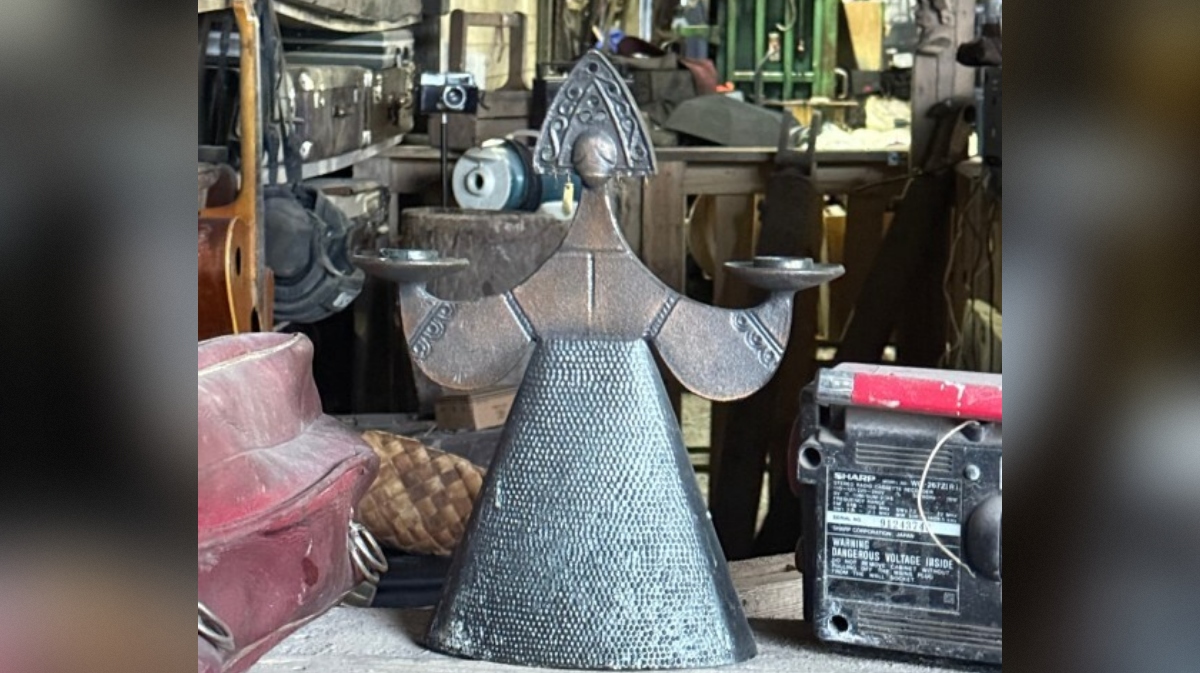 Олимпийский сувенир из Москвы нашли в мусоре  Фото: «Чистый след»