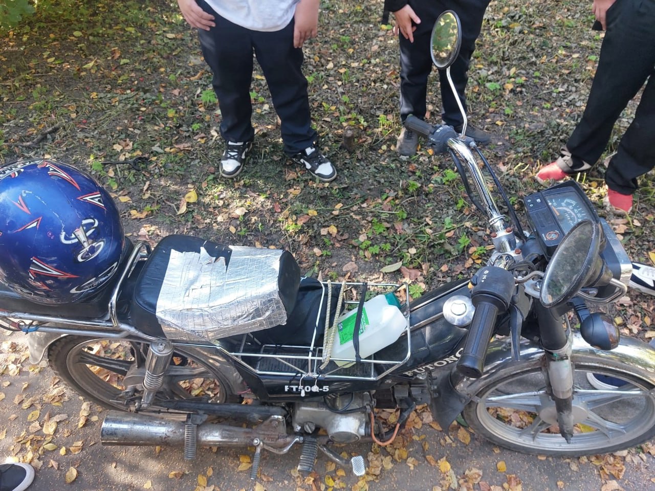 В Твери был остановлен 11-летний водитель мопеда Фото: Госавтоинспекция Твери